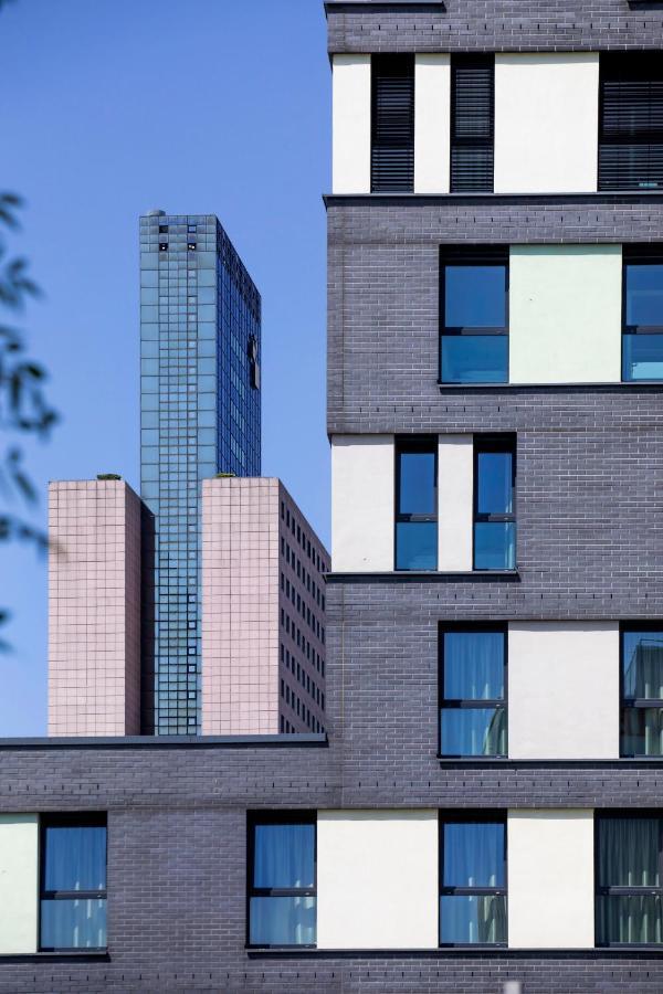 Lyvinn Hotel Frankfurt Fráncfort del Meno Exterior foto